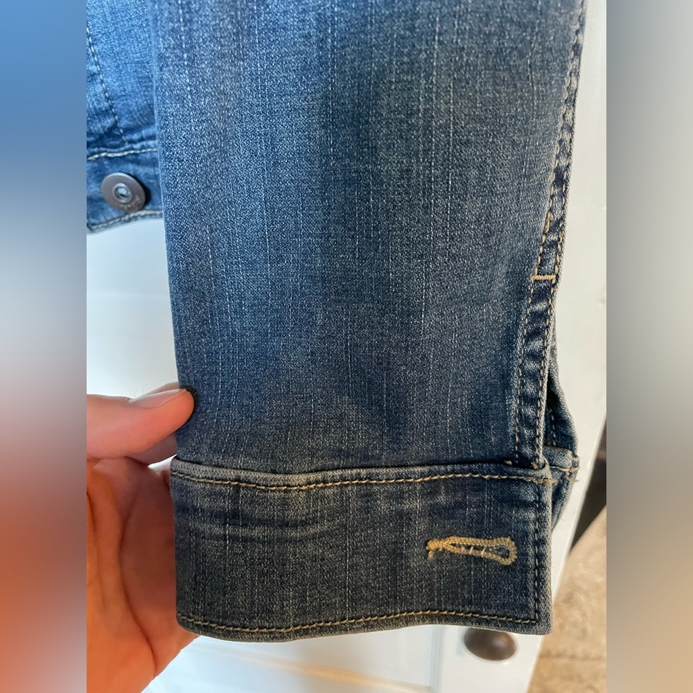 Wrangler Women’s stretch denim jacket, size Large - Picture 2 of 6